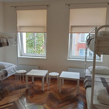 Hostel Iskra Lviv Eksteriør bilde