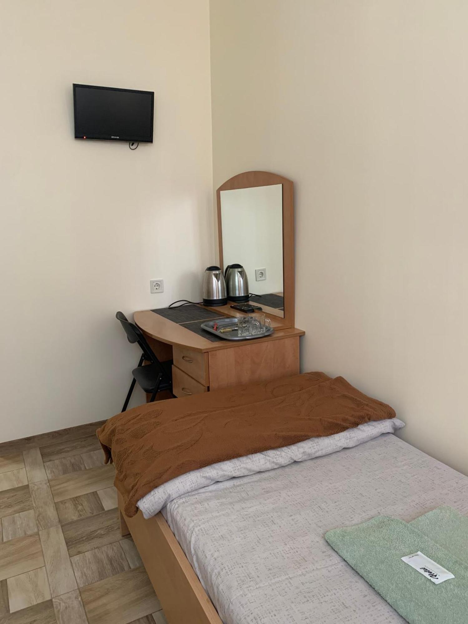 Hostel Iskra Lviv Eksteriør bilde