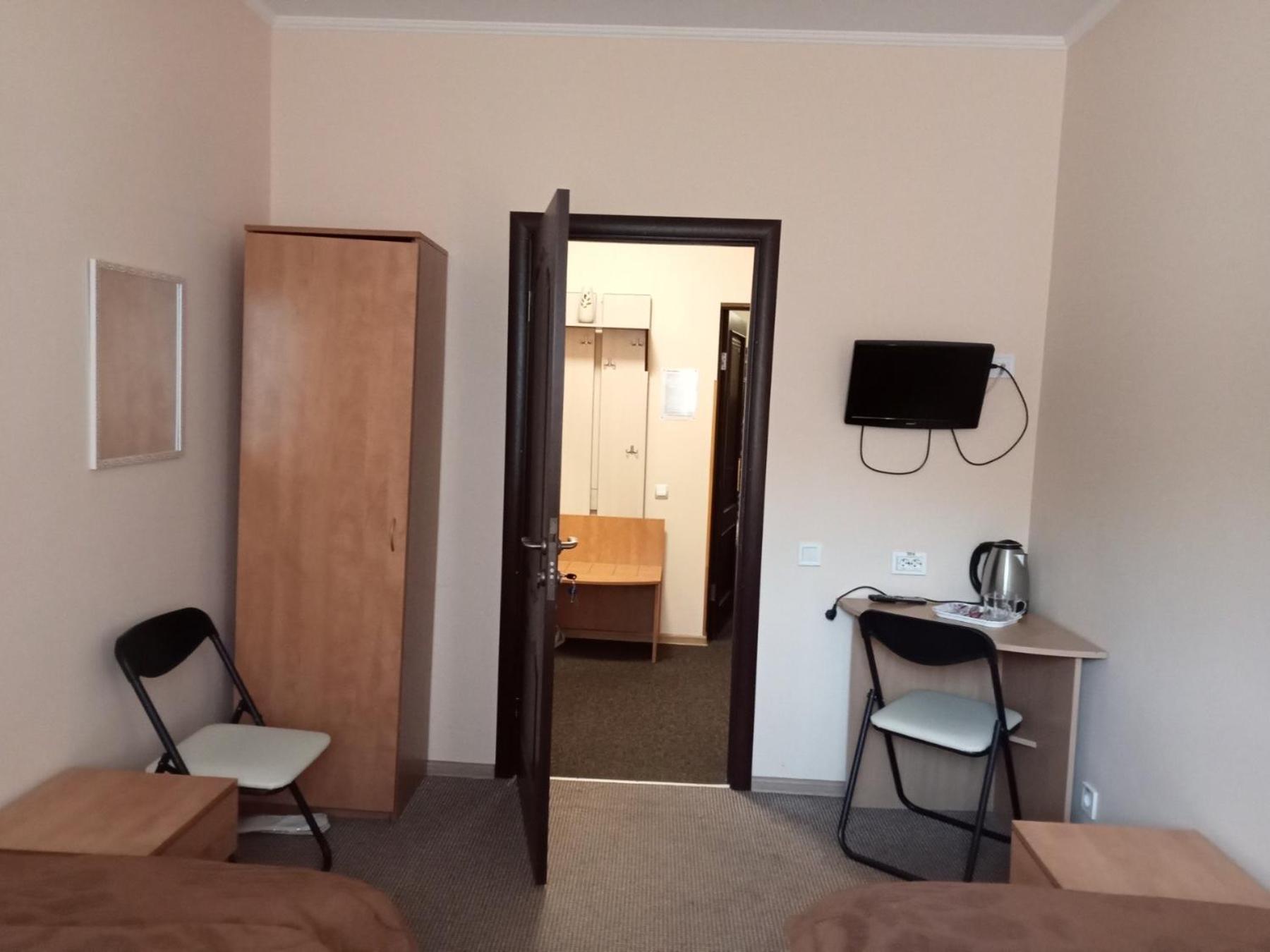 Hostel Iskra Lviv Eksteriør bilde