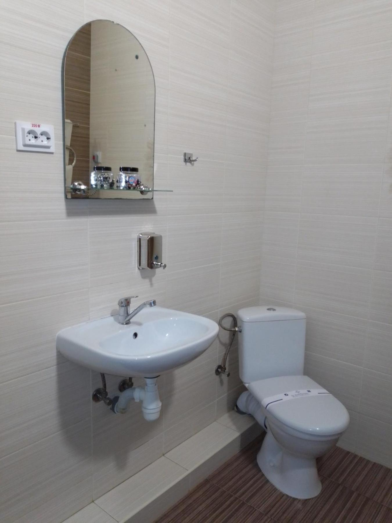 Hostel Iskra Lviv Eksteriør bilde